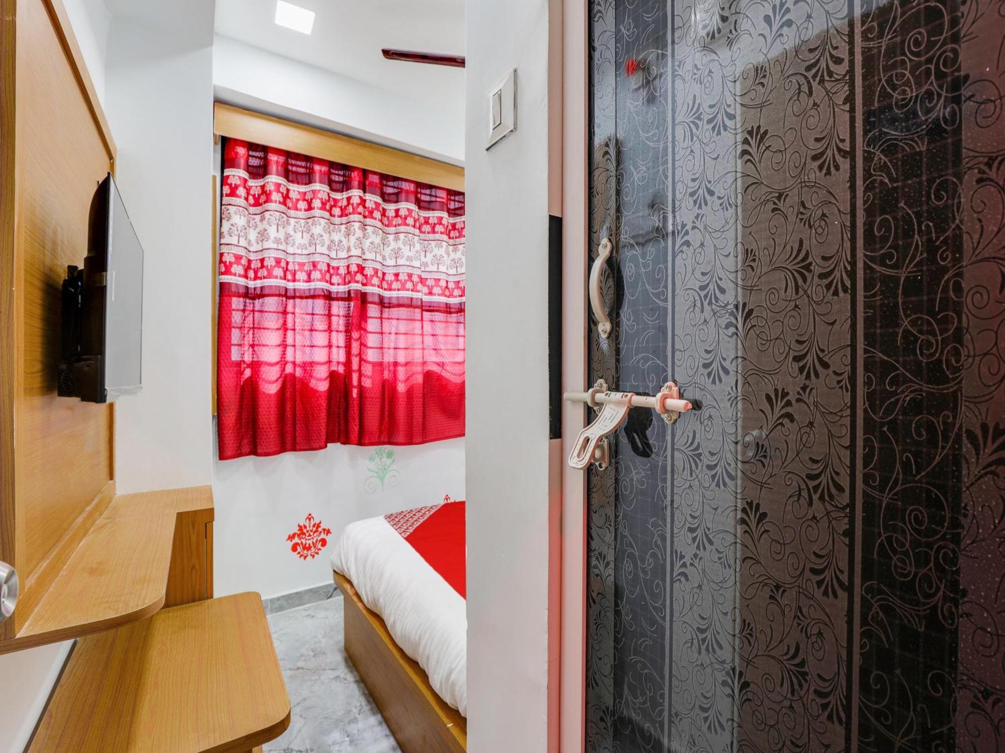 Hotel O Green City Surat Exterior photo