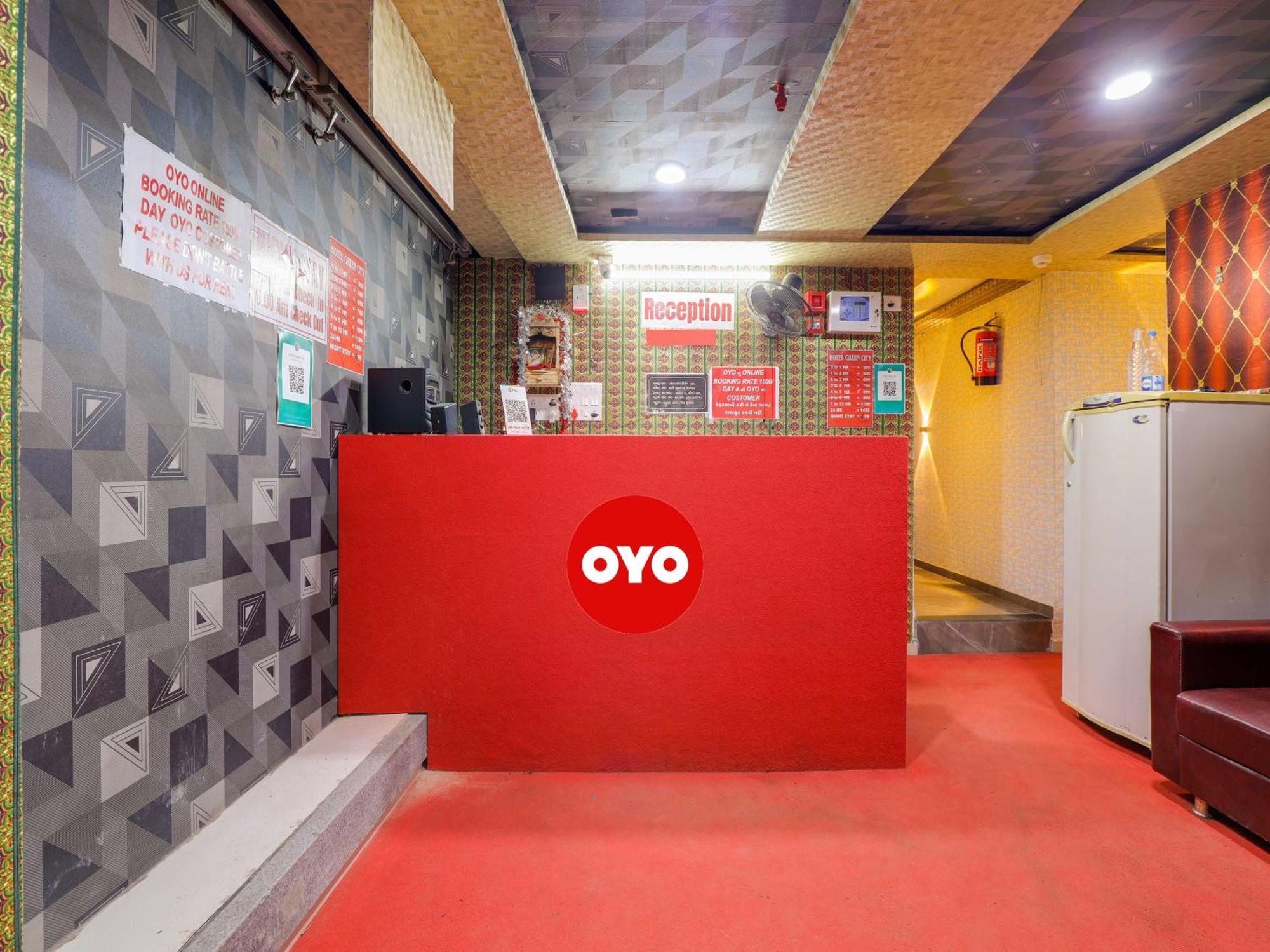 Hotel O Green City Surat Exterior photo